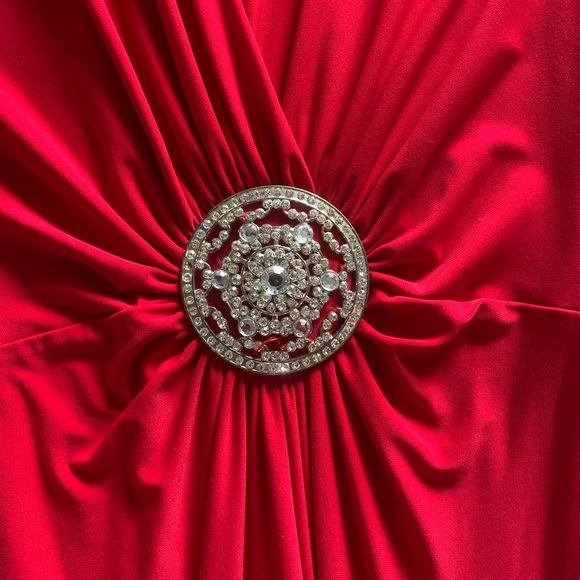 Cache XS Red gown with rhinestone embellishment - Picture 3 of 12